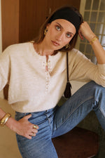 Charger l'image dans la visionneuse de galerie, Pull léger à boutons