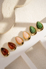 Charger l'image dans la visionneuse de galerie, Boucles d’oreilles dorées ambre goutte chic résine élégante: Brun