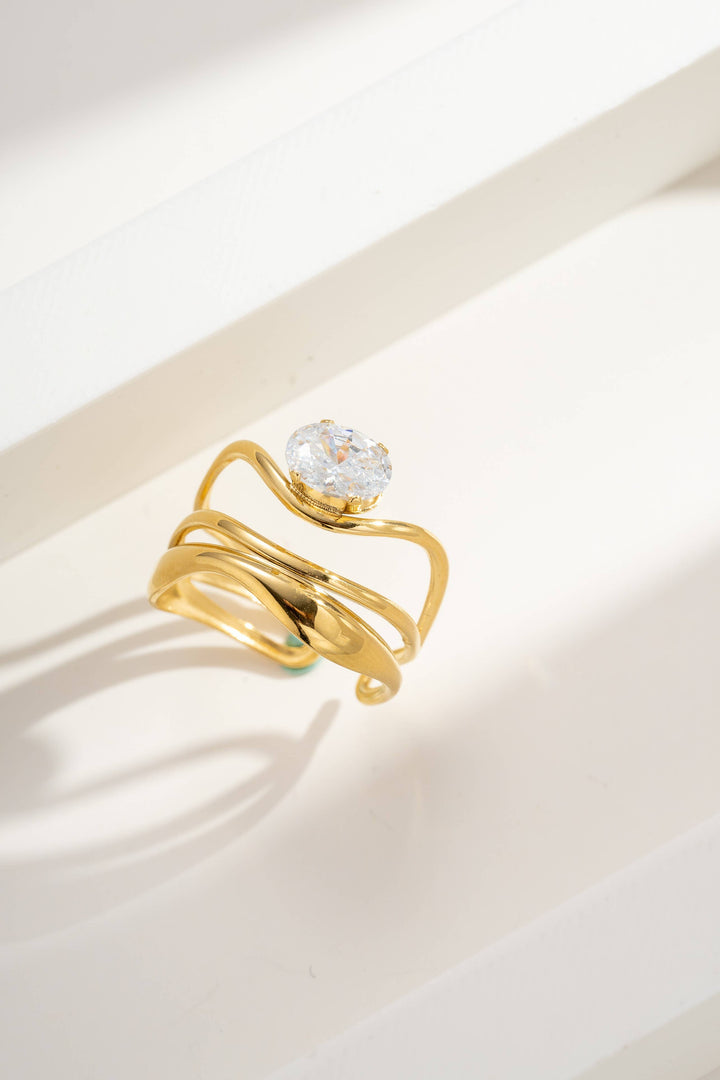 Bague Sculpture Éclat Cristal Doré en Acier Inoxydable