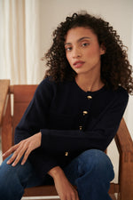 Charger l&#39;image dans la visionneuse de galerie, Veste en laine avec finition crochet bleu marine
