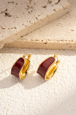 Charger l&#39;image dans la visionneuse de galerie, Créoles Émaillée Bordeaux Bord Doré Acier Inoxydable
