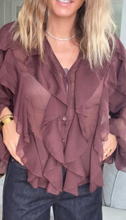 Chemise avec des volants