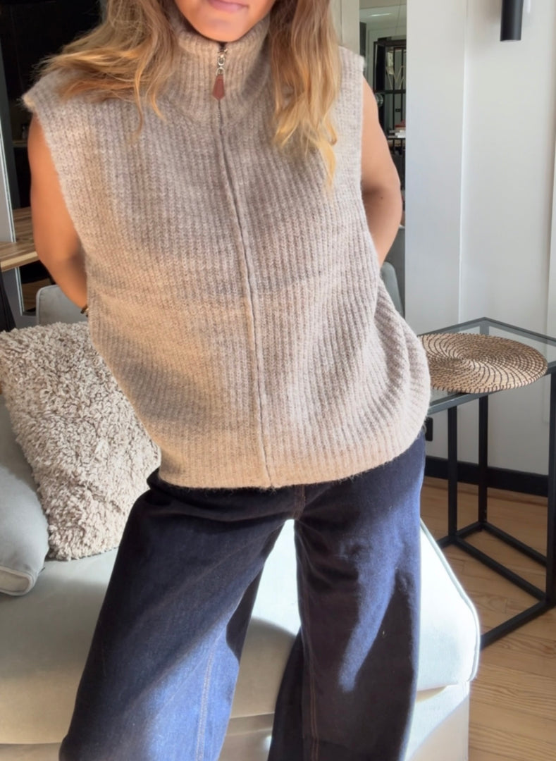 Gilet sans manches zippé