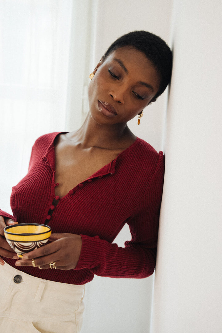 Pull en laine et coton avec patte de boutonnage bordeaux