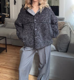 Charger l&#39;image dans la visionneuse de galerie, Veste en moumoute
