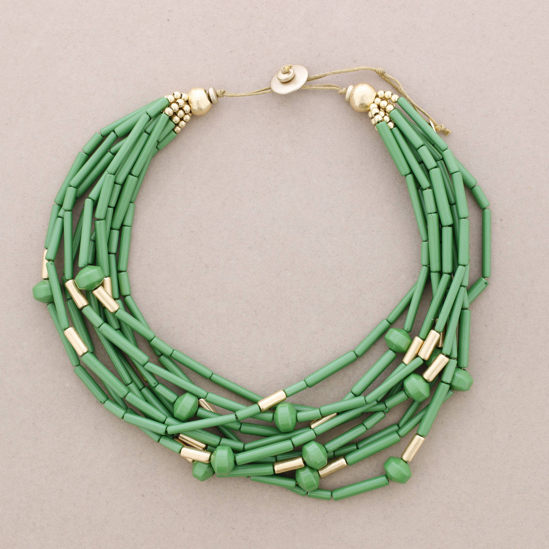 Collier perlé en résine: Vert